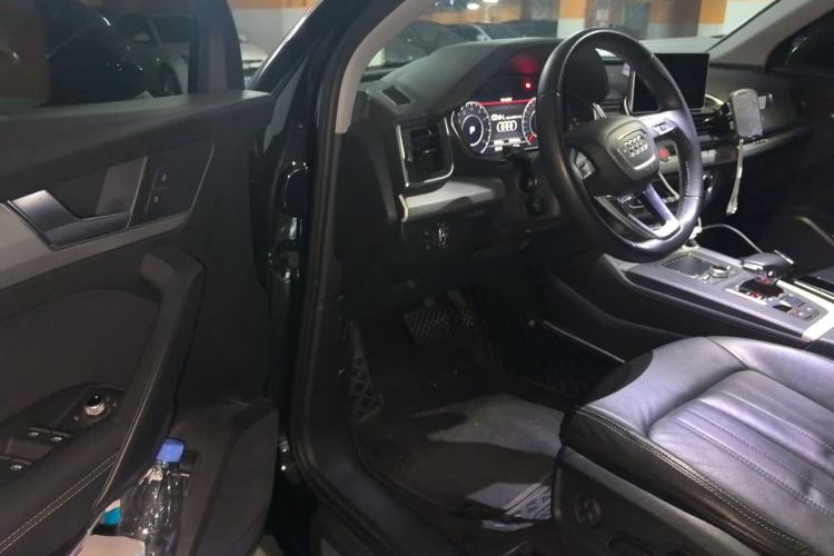 Used Audi Q5L 2020 Updated 40 TFSI Prestige Fashion Edition Driver Seat