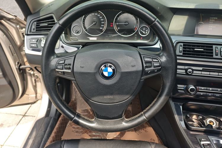 Used BMW 5 Series 2013 520Li Elegant Edition
