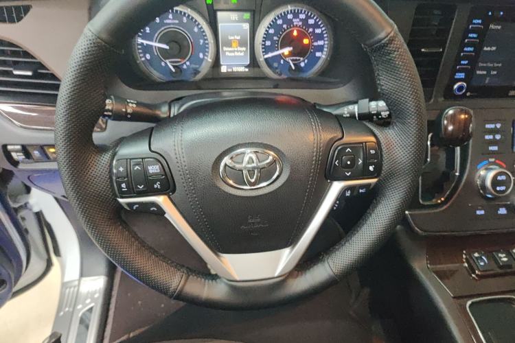 Used Toyota Sienna (Parallel Import) 2018 3.5L Four-Wheel Drive Limited 7-Seater Canadian Version
