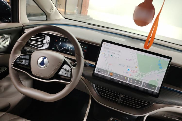 Used Denza D9 2022 DM-i 970 Four-Wheel Drive Flagship Model
