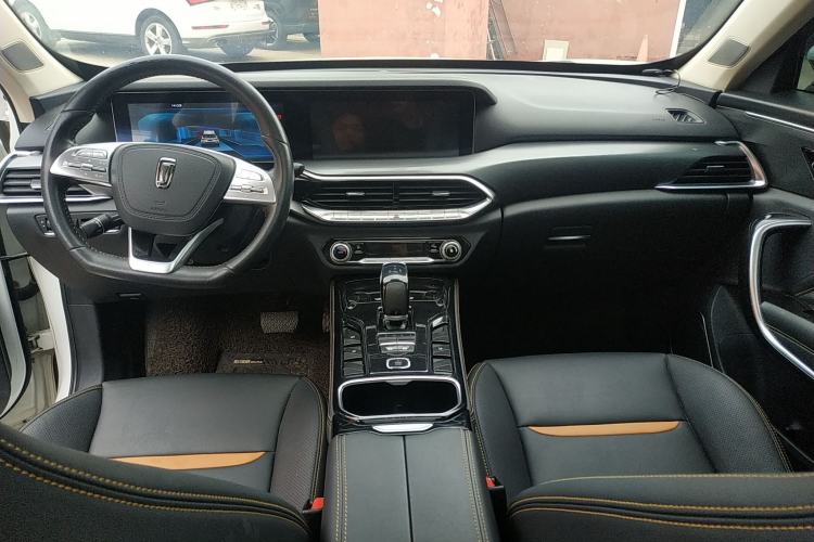 Used Bestune T77 2019 230 TID Automatic Prestige Version China V Emission Standard
