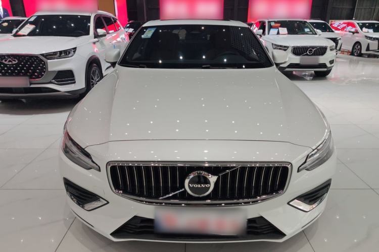 Used Volvo S60 2025 B4 Zhiyi Luxury Edition