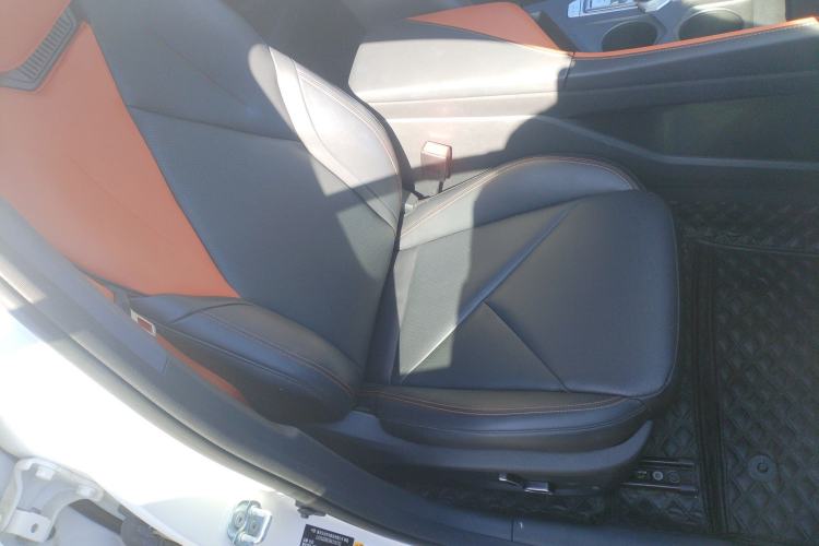 Used CHANGAN UNI-V 2022 1.5T Prestige Version Right Front Seat