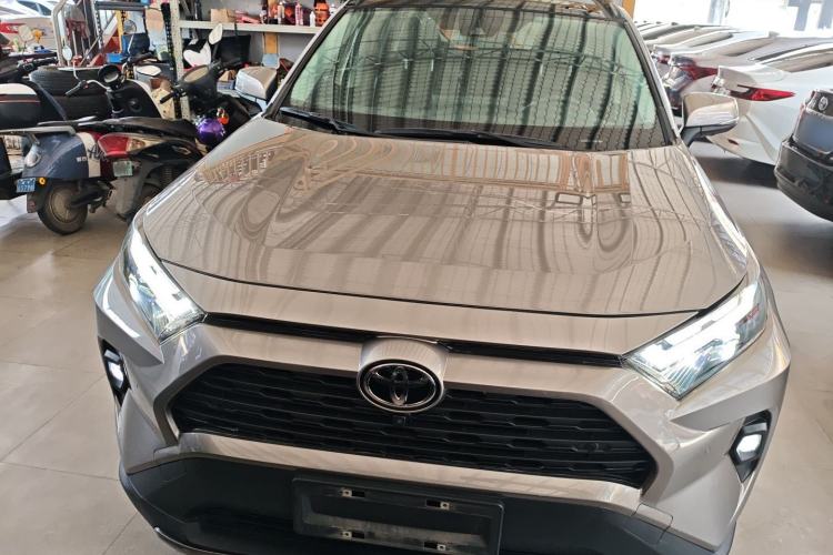 Used Toyota RAV4 2023 2.0L CVT Two-Wheel Drive Fashion Plus Edition Front