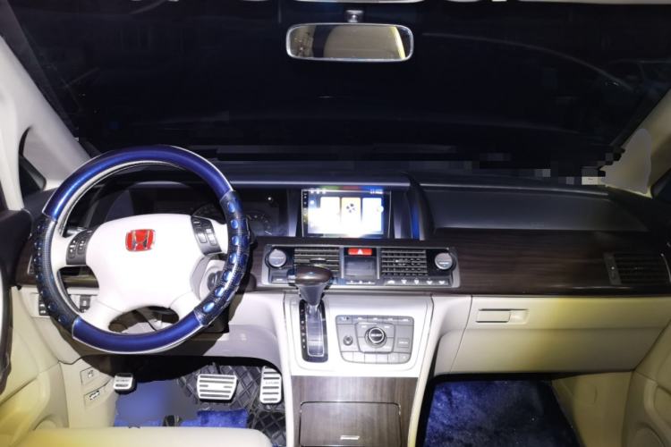 Used Honda Elysion 2012 2.4L VTi Luxury Edition
