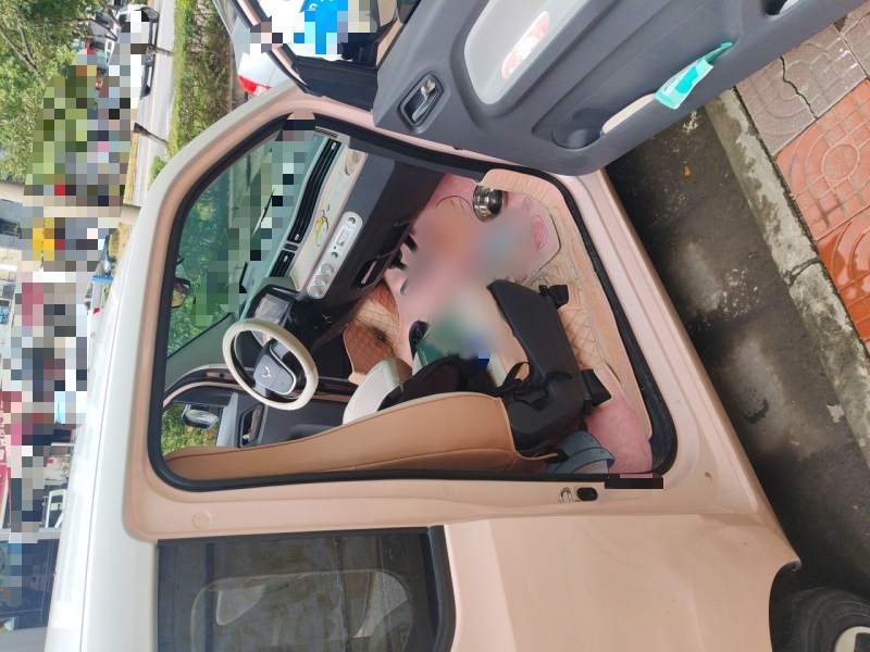 Used Wuling Hongguang MINIEV 2021 Macaron Premium Model – Lithium Iron Phosphate — 24