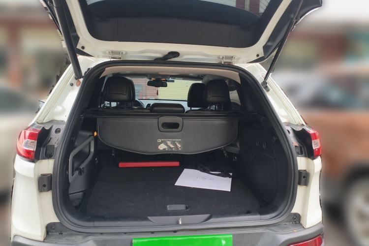 Used Jeep Cherokee 2014 2.4L Luxury Edition Trunk