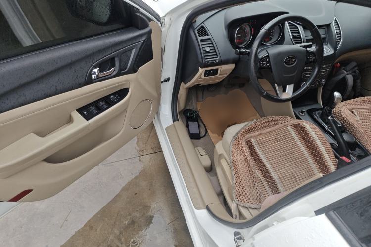 Used Bestune B50 2013 1.6L manual luxury version
