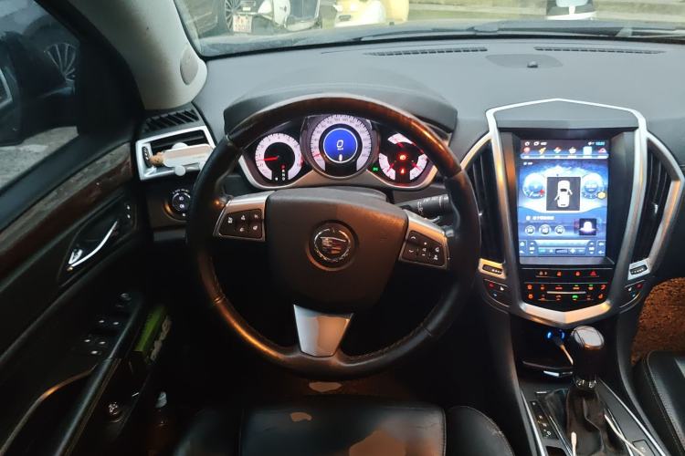 Used Cadillac SRX 2011 3.0L Flagship Edition
