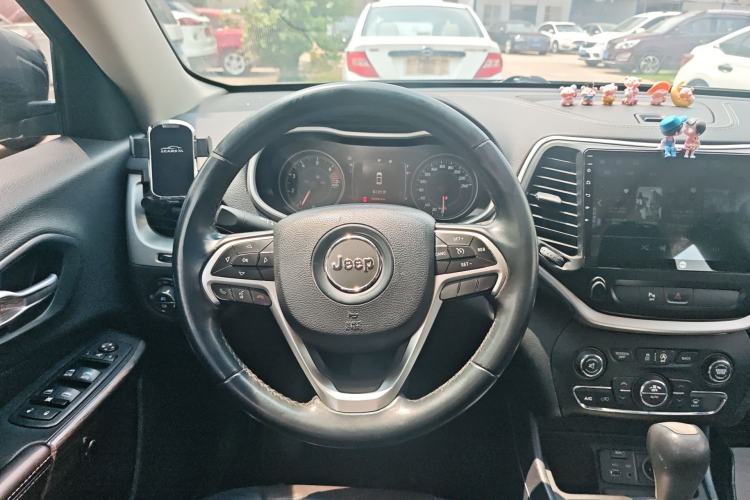 Used Jeep Cherokee 2016 2.4L Leading Edition Steering Wheel