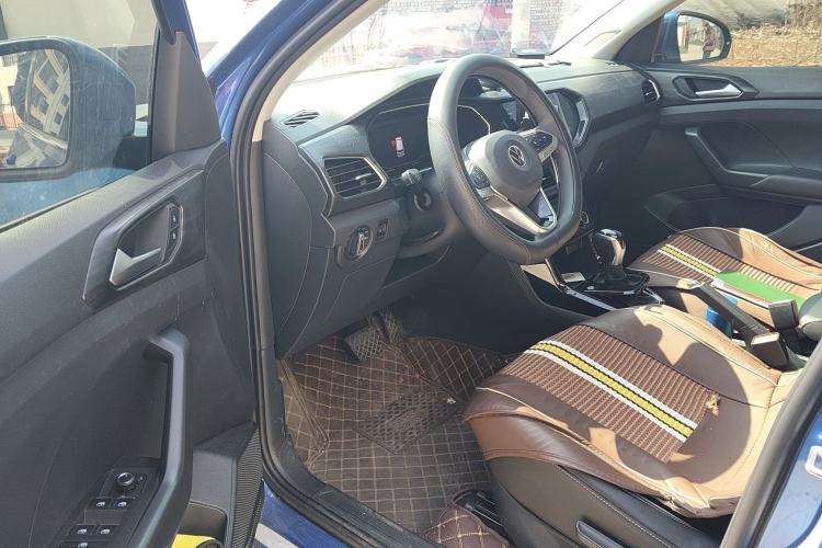 Used Volkswagen Tacqua 2020 1.5L Automatic Yue Driver Seat