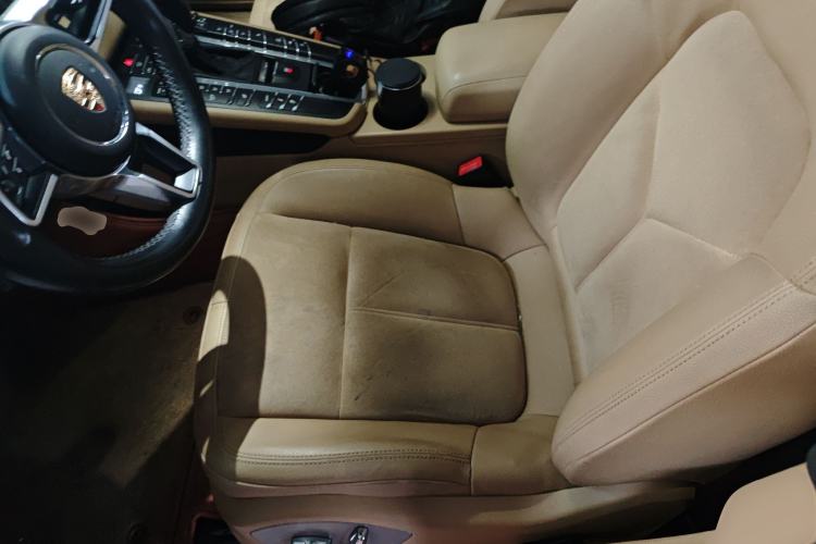 Used Porsche Macan 2017 Macan 2.0T Left Front Seat