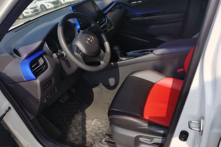 Used Toyota IZOA 2020 2.0L Enjoy Edition
