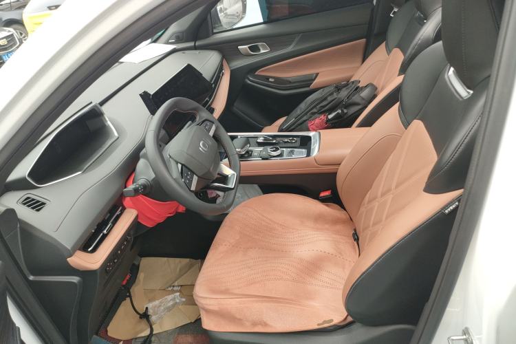 Used CHANGAN NEVO Q05 2024 Truly Delicious Version 125 Excellence Edition CATL