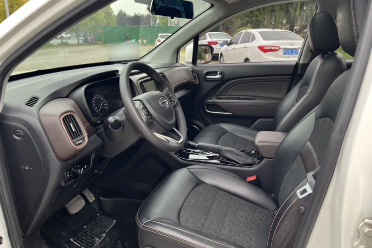 Used GAC Trumpchi GS3 2017 200T Automatic Elite Edition Interior 1