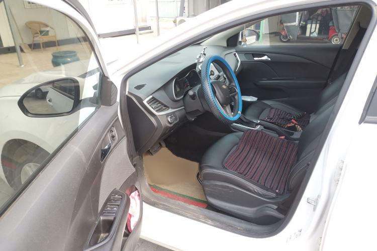 Used Chevrolet Cavalier 2019 320 Automatic Xinyue Edition Interior 3