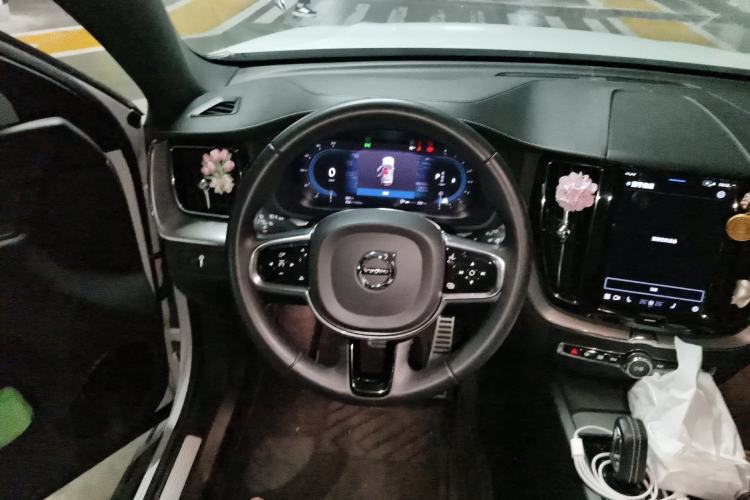 Used Volvo XC60 2022 B5 4x4 Smart & Advanced Sport Edition Steering Wheel