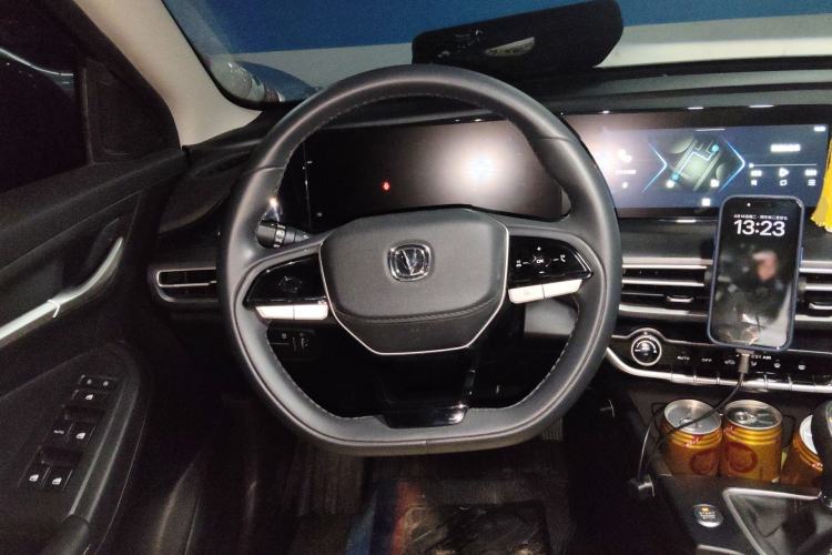 Used CHANGAN Eado 2022 PLUS 1.6L GDI Manual Luxury Model Steering Wheel