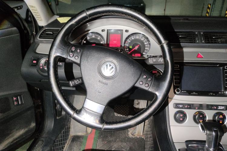 Used Volkswagen Magotan 2011 1.8TSI DSG Luxury Model