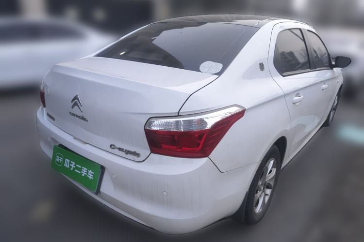 Used Citroen Elysee 2015 Zhishang Edition 1.6L Manual Fashion Model