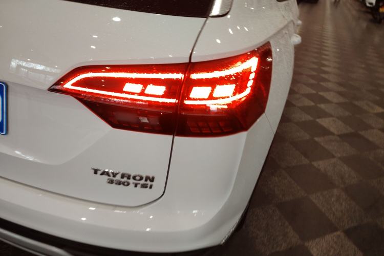 Used Volkswagen Tayron 2020 330TSI Two-Wheel Drive Luxury Smart Connectivity Version
