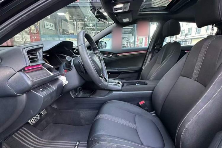 Used Honda Civic 2021 HATCHBACK 220TURBO CVT Trendy Cool Edition Interior 1