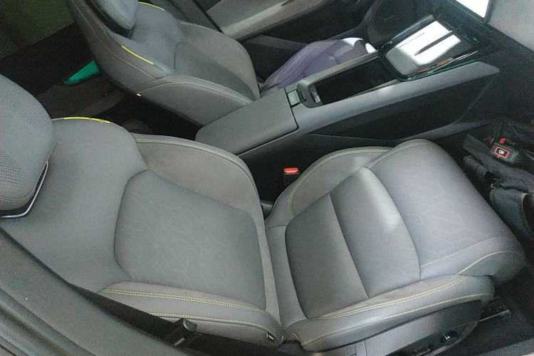 Used Lynk & Co 08 EM-P 2023 220km All-Wheel-Drive Performance Halo