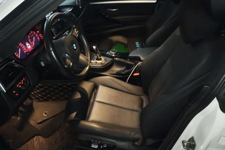 Used BMW 3 Series GT 2019 320i M Sport Package Left Front Seat