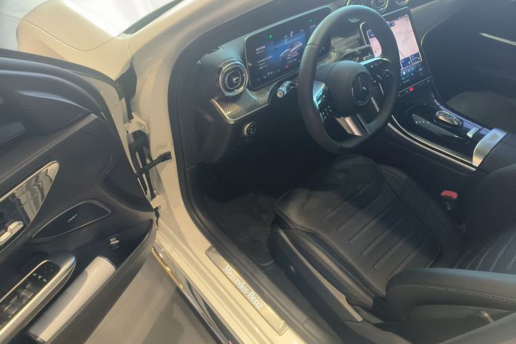 Used Mercedes-Benz C-Class 2025 Facelift C 260 L Sport Edition
