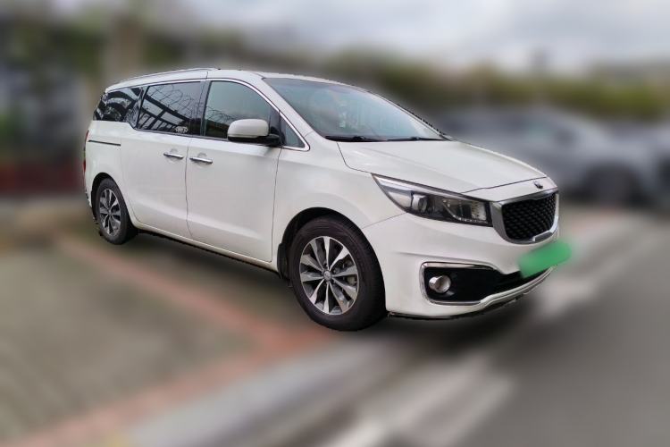 Used Kia Carnival 2015 3.3 GDI Luxury Edition China V Standard Front Right 45 Deg