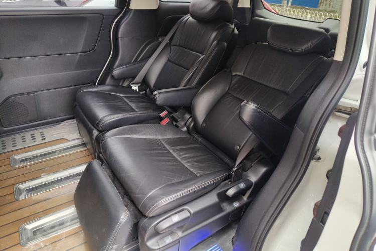 Used Honda Elysion 2016 2.4L Style Edition