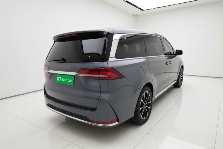 Used Roewe iMAX8 2022 400TGI Prestige Edition Rear Right 45 Deg