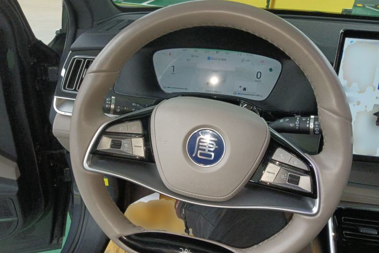 Used BYD Tang New Energy 2024 DM-i Glory Edition 112KM Prestige Model Steering Wheel