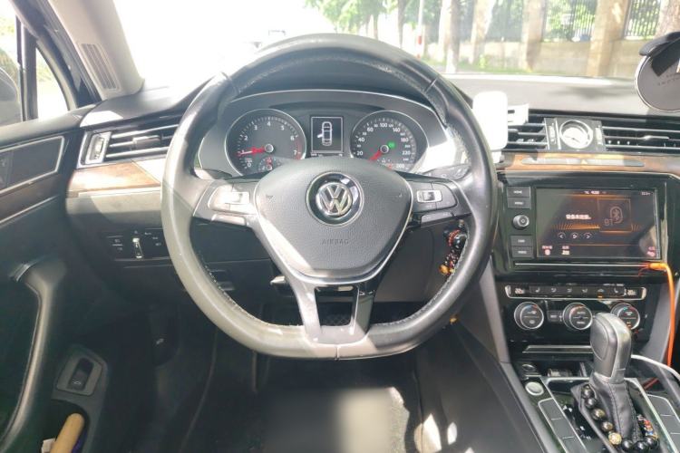 Used Volkswagen Magotan 2019 330TSI DSG Luxury Version China VI Standard