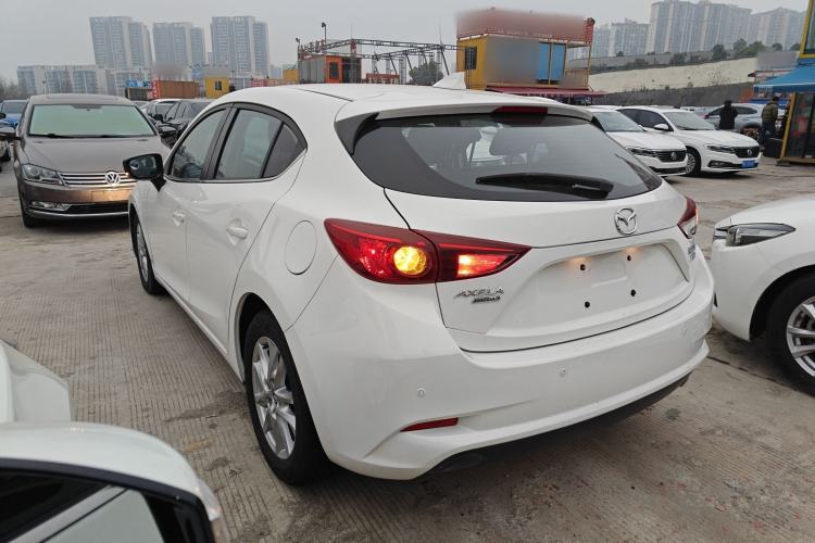 Used Mazda Mazda 3 Axela 2017 Hatchback 1.5L Automatic Comfort Model Emission Standard China V