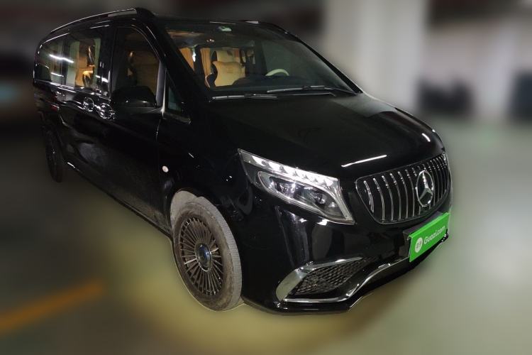 Used Mercedes-Benz Vito 2020 2.0T Business Version 7 Seats Front Right 45 Deg