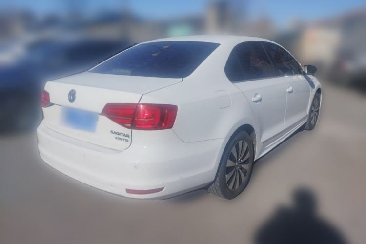 Used Volkswagen Sagitar 2017 230TSI Automatic Comfort Version