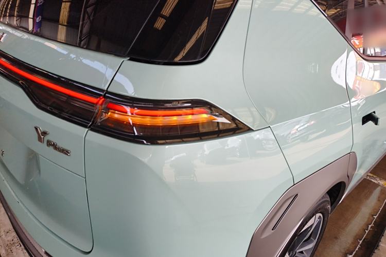 Used AION Y 2023 Plus 510 Smart Edition Right Rear Taillight