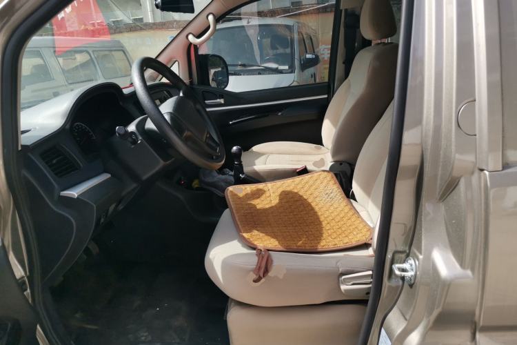 Used FORTHING Lingzhi 2023 M5L 1.6L Base Model 5 Seats Left Front Seat