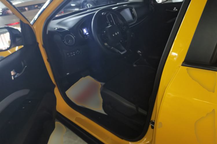 Used Kia kx1 Stonic 2021 1.4L CVT Sunroof Model