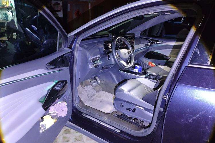 Used Volkswagen ID.4 CROZZ 2022 Long-Range Lite PRO Edition Driver Seat