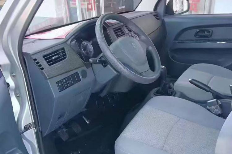 Used Jinbei T3 2015 1.3L Double-Cab Comfort Version DLCG12

