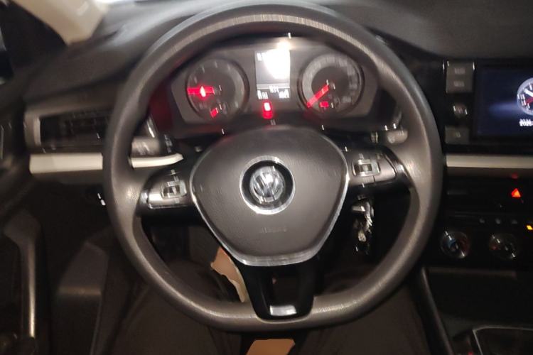 Used Volkswagen Lavida 2019 1.5L Manual Comfort Edition China VI Standard Steering Wheel