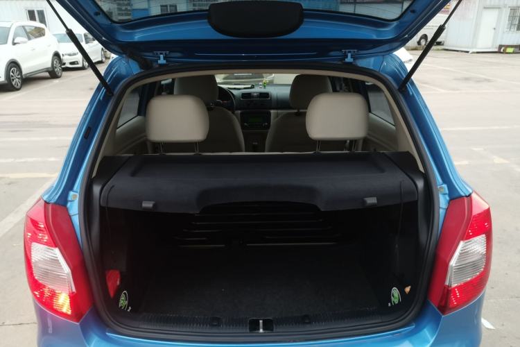 Used Skoda Fabia 2014 1.4L Manual Crystal Edition