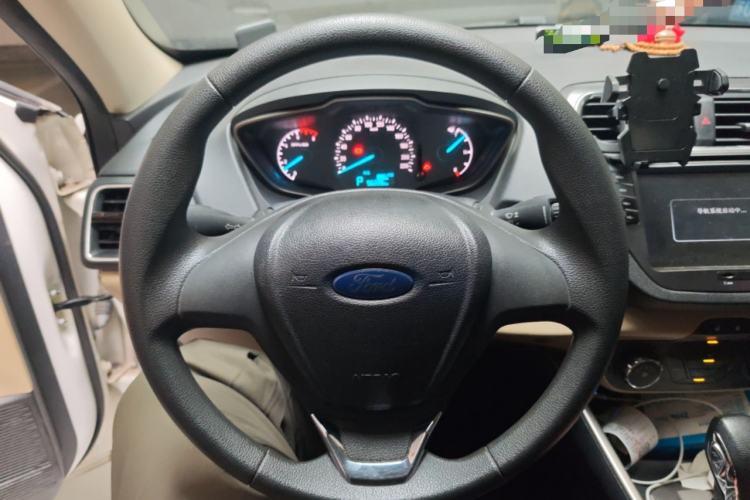 Used Ford Escort 2015 1.5L Automatic Comfort Edition
