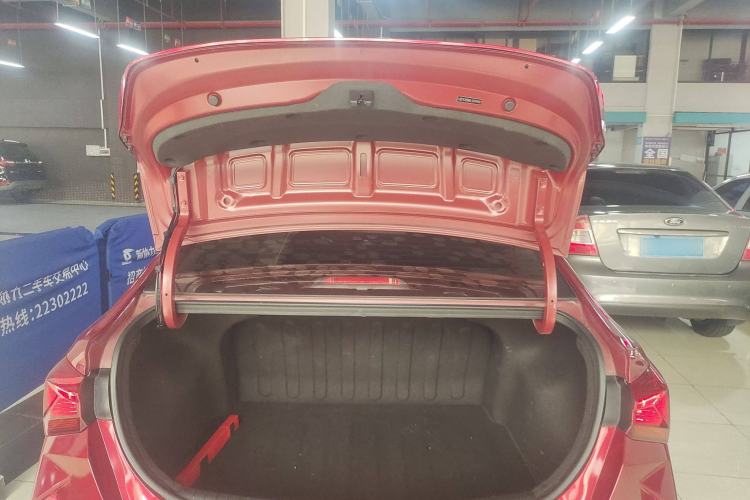 Used Hyundai Verna (new generation) 2020 1.4L CVT GLS Cool Edition Trunk