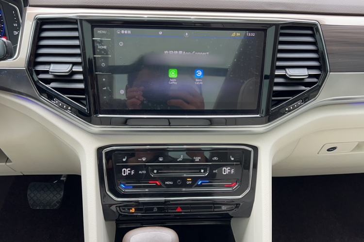 Used Volkswagen Viloran 2020 380TSI Prestige Edition Audio And AC Panel