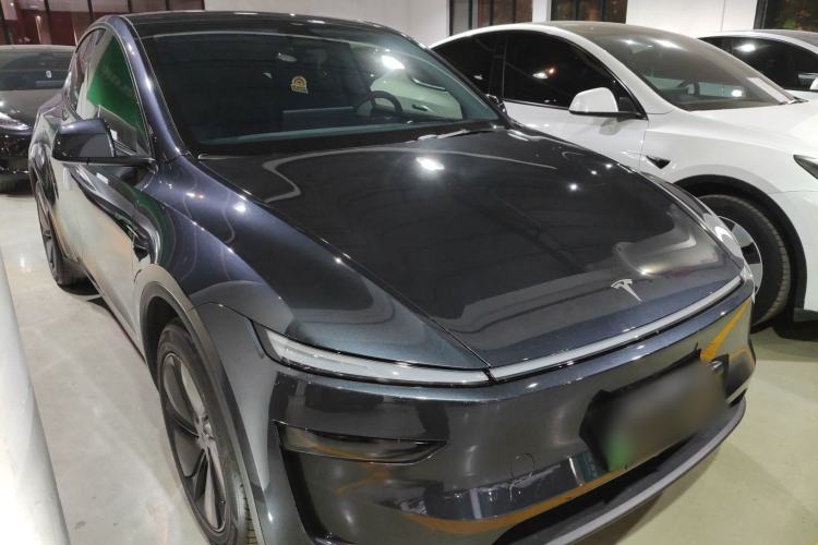 Used Tesla Model Y 2025 Long-Range All-Wheel Drive First Edition