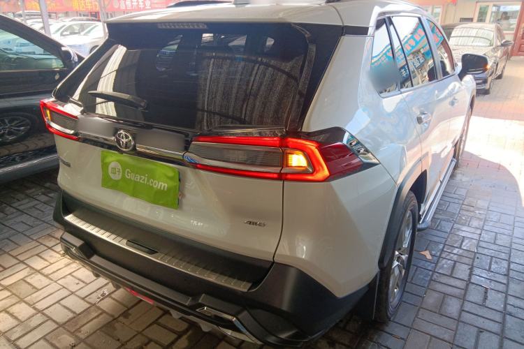 Used Toyota Wildlander 2021 2.0L CVT 4x4 Luxury Edition
