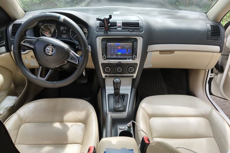 Used Skoda Octavia 2015 Classic Model 1.6L Automatic Yijie Version